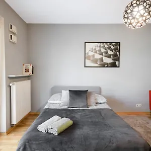 Clicktheflat Artistic Estate Варшава