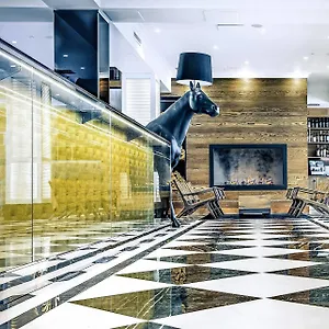 https://hotel-lilla-roberts.tophotelshelsinki.com